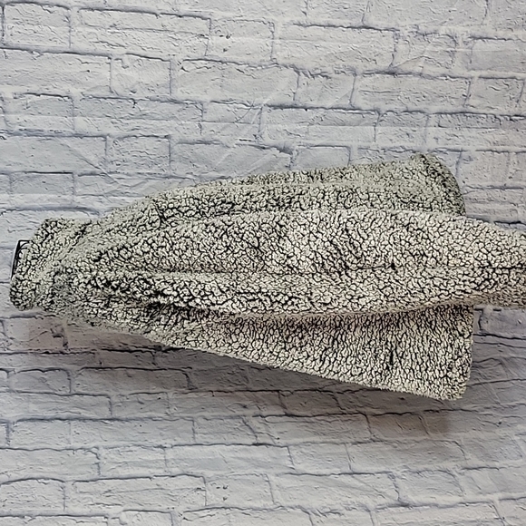 THREAD AND SUPPLY Charcoal Fleece Pullover Sweater Medium - Picture 4 of 7